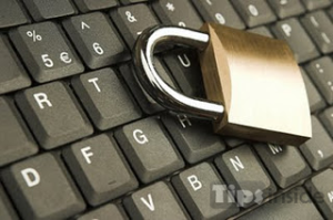 Read more about the article What Are Keyloggers And How Do They Harm Us